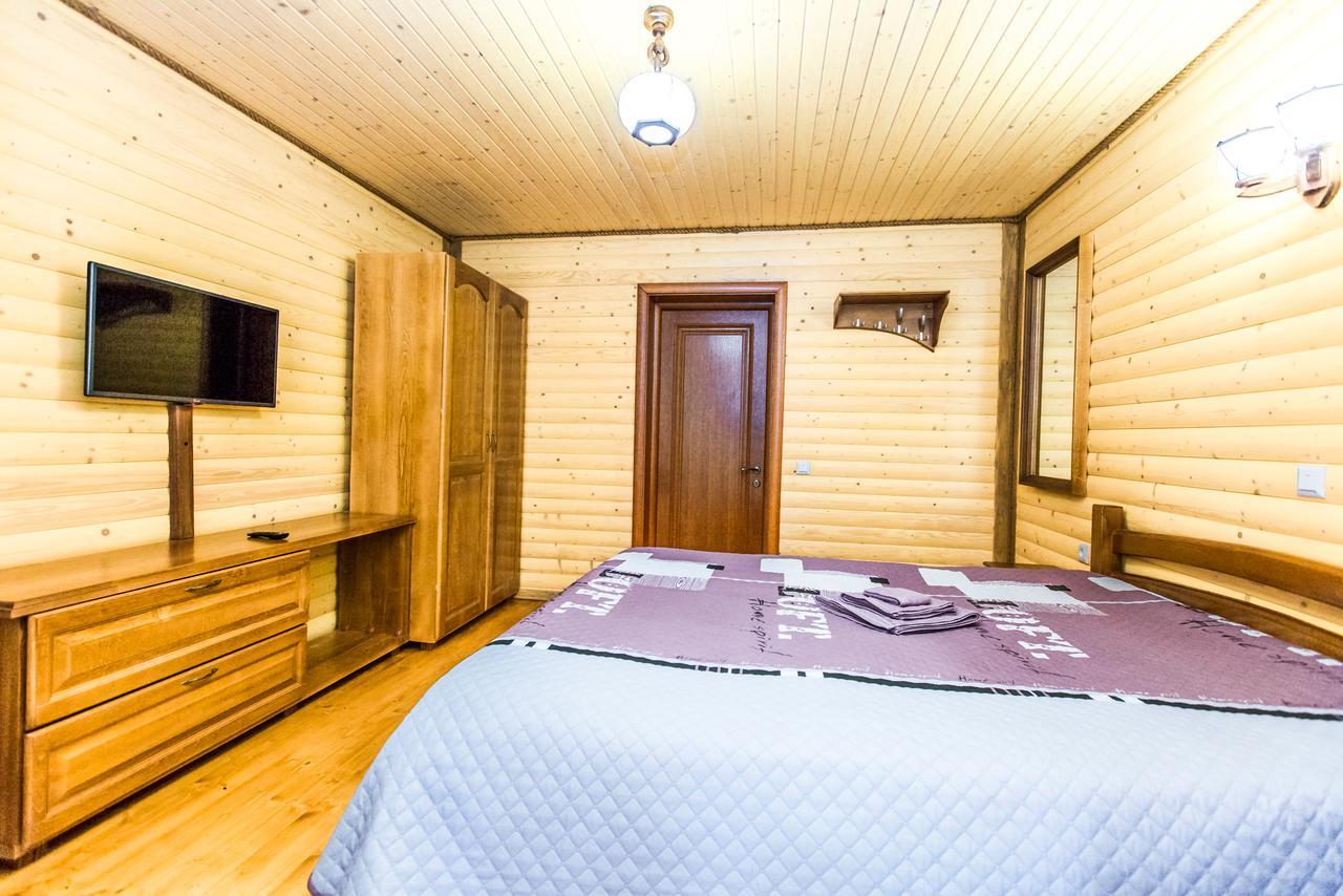 Cottage Berdo ヤレムチャ エクステリア 写真